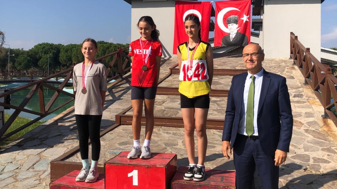 Halil Mandacı Yine Kürsüde!